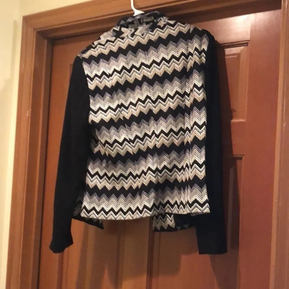 CHICO’S jacket - Picture 7 of 10